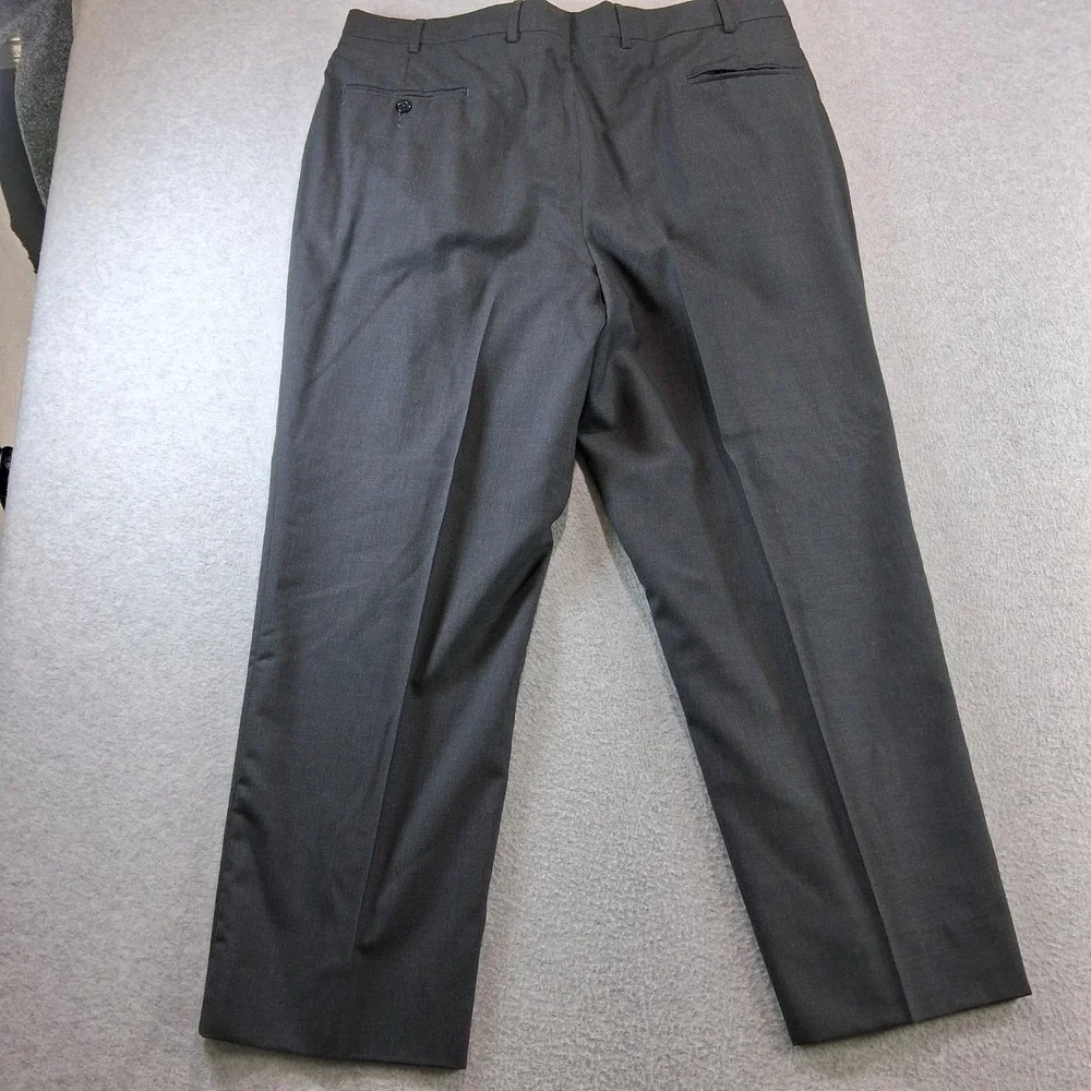 Jos A Bank Suit 46S 40x28 Gray Heathered Wool Two Button Flat Front No Cuff Pant